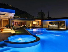 冬季也能輕松暢游的私人別墅無(wú)邊際泳池，顛覆你的想象[戴高樂(lè)泳池設(shè)備]