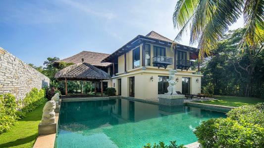 感覺新建泳池太小了？來了解一下這款無邊際泳池機組吧——戴高樂泳池設備