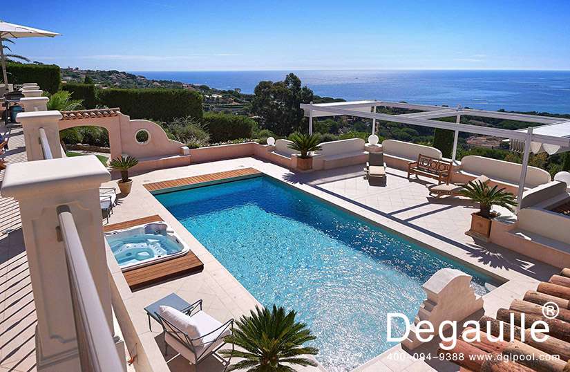 別墅泳池設(shè)備