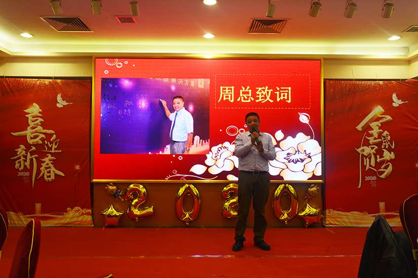 戴高樂泳池設備 戴高樂泳池設備