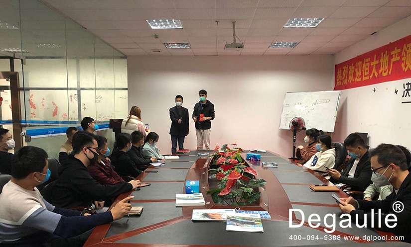 戴高樂(lè)泳池設(shè)備廠家