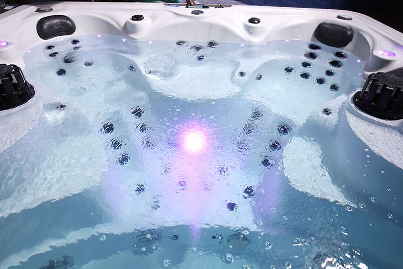 戴高樂成品無邊際游泳池