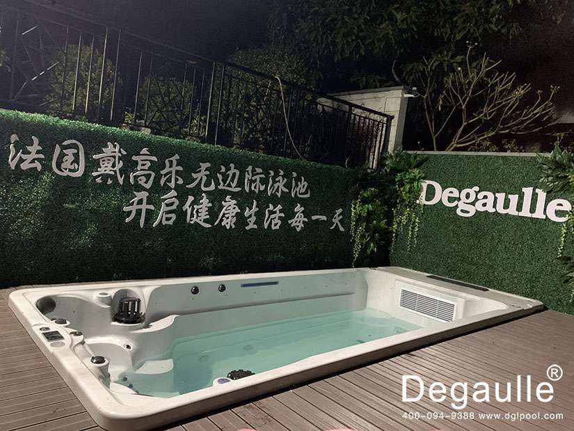 戴高樂無邊際泳池