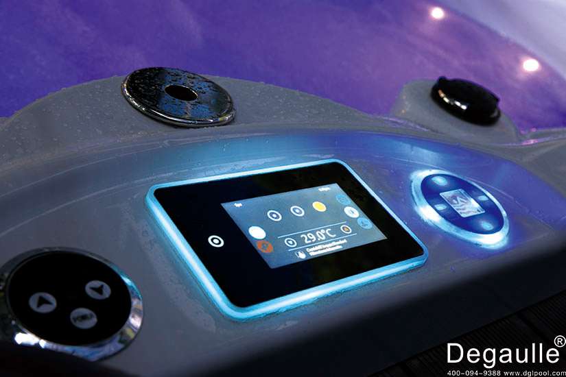 戴高樂無邊際泳池