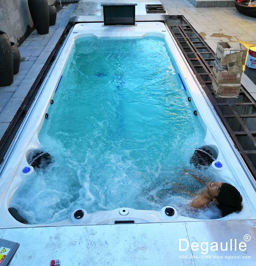 戴高樂無邊際游泳池