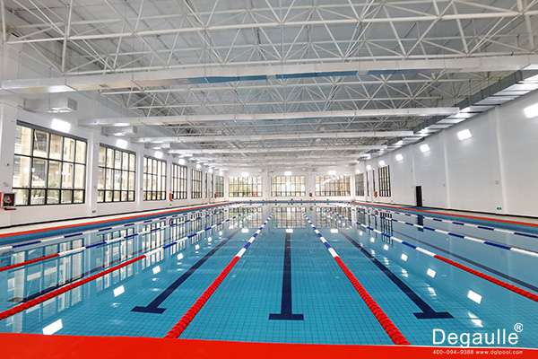 家庭泳池需要哪些設(shè)備 家庭泳池需要哪些設(shè)備