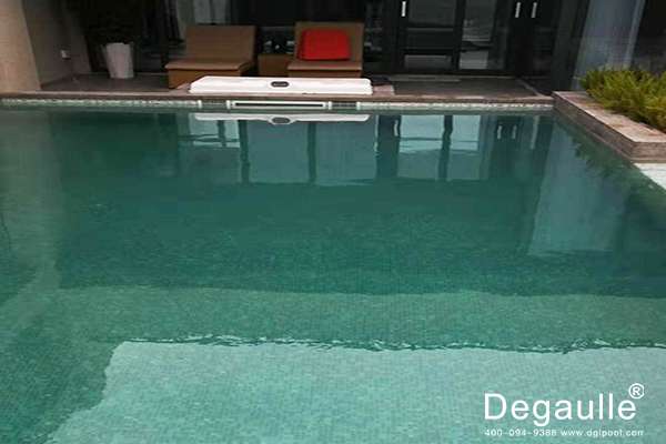 家庭游泳設(shè)備