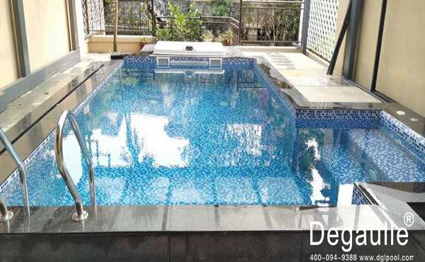 泳池訓(xùn)練器